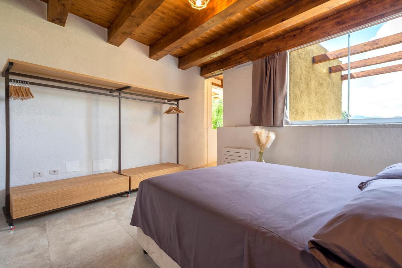 Villa Tre Nibbari San Pantaleo Exteriör bild