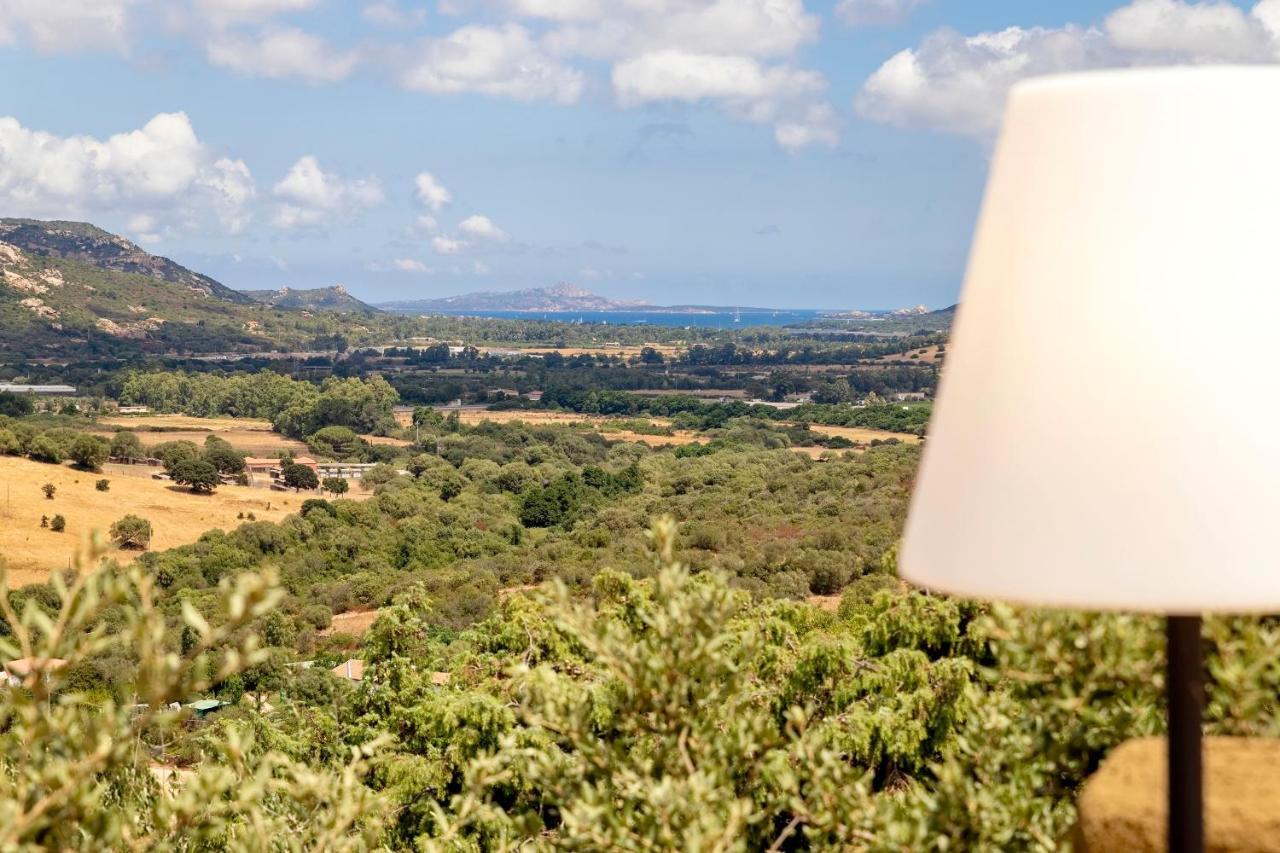 Villa Tre Nibbari San Pantaleo Exteriör bild