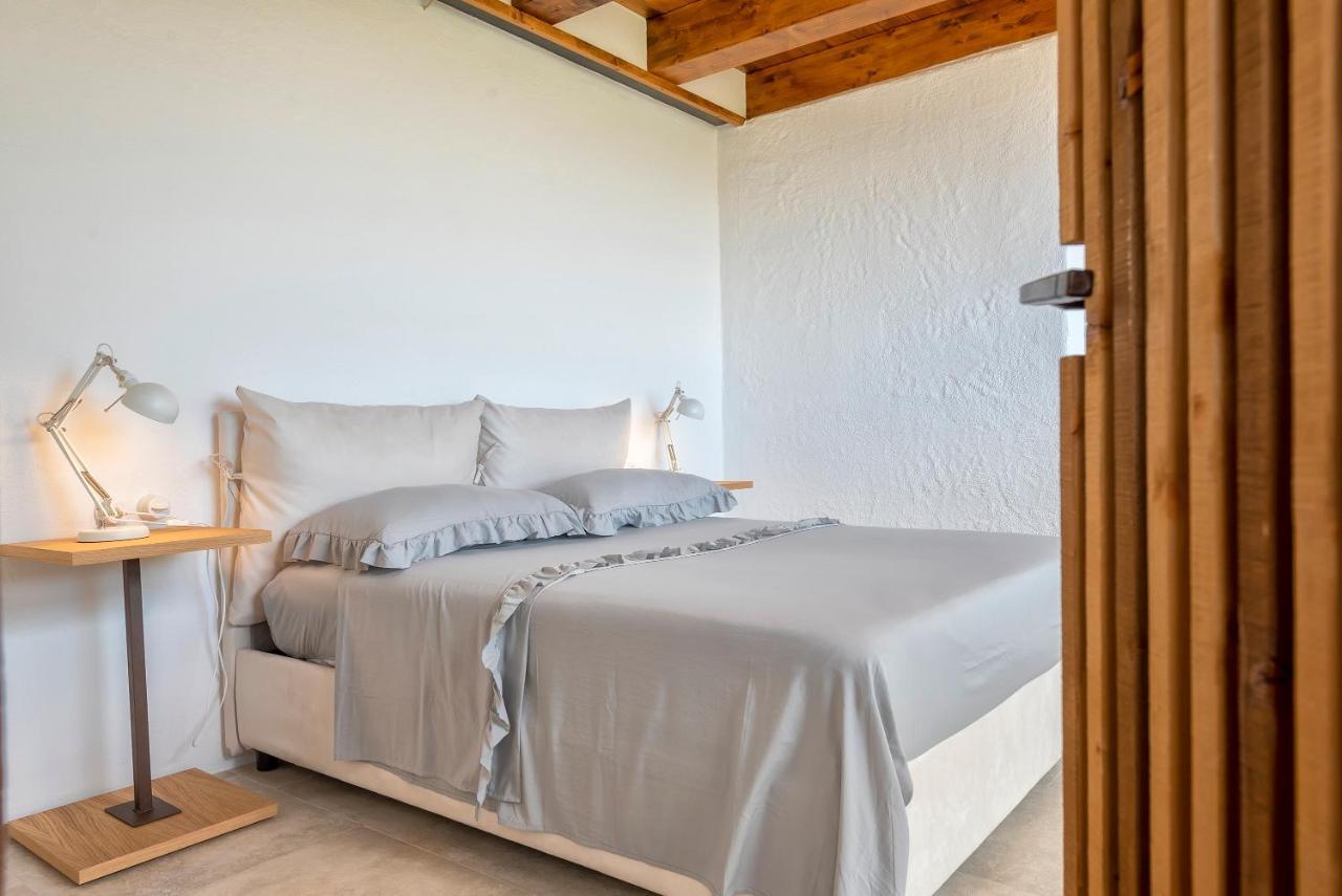 Villa Tre Nibbari San Pantaleo Exteriör bild