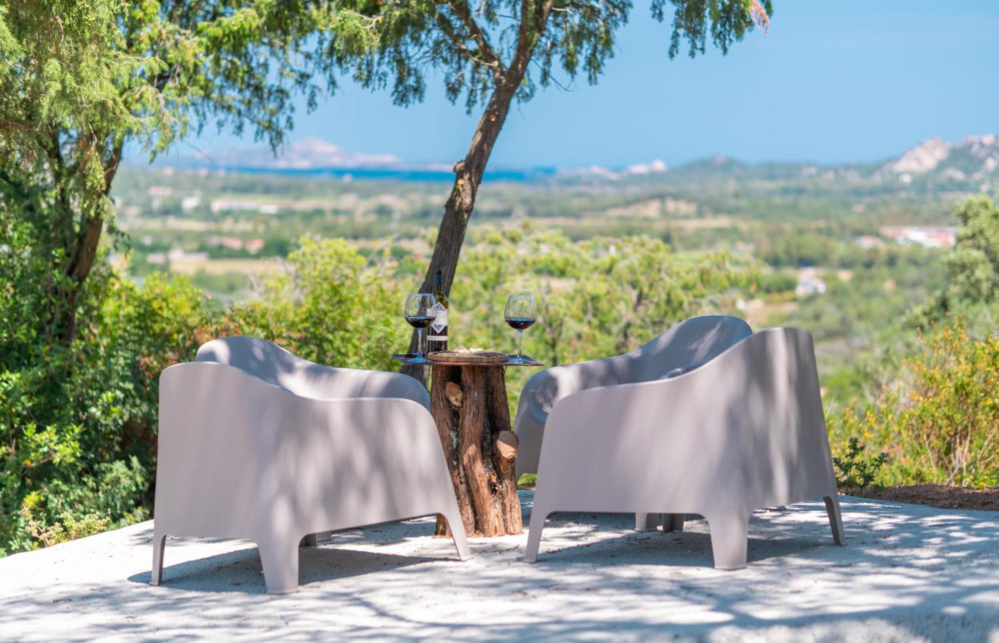 Villa Tre Nibbari San Pantaleo Exteriör bild