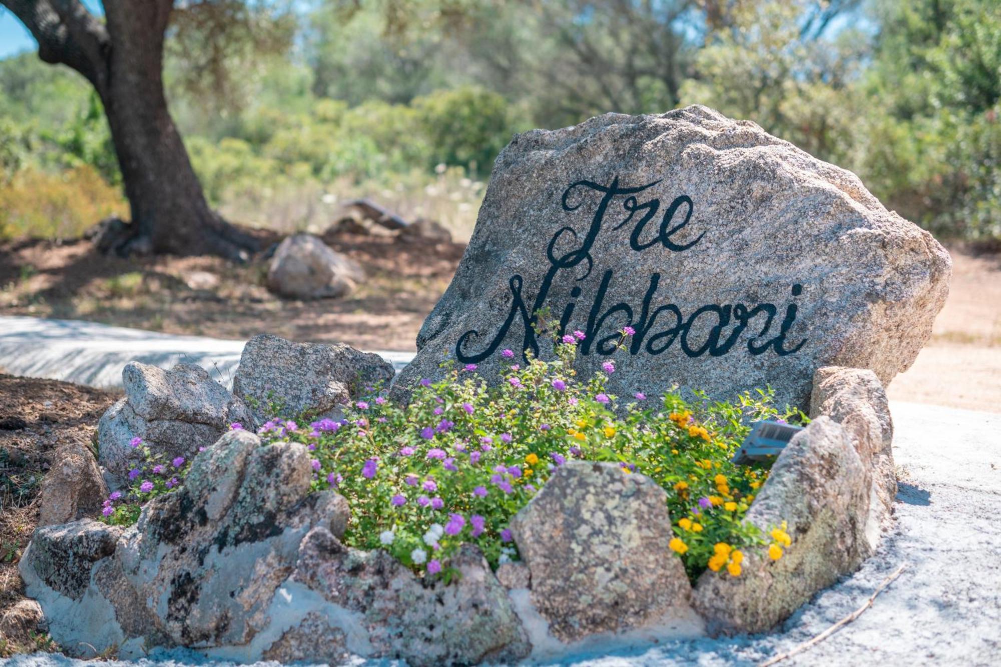 Villa Tre Nibbari San Pantaleo Exteriör bild